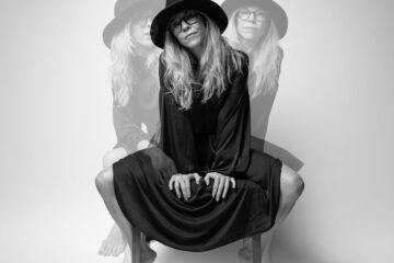 FRIEDA VAN DEN HEEVER - met Mauritz Lotz (kitaar) en Jonno Sweetman (dromme) (Middagvertoning)